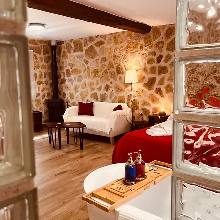 La Mansión De La Adrada