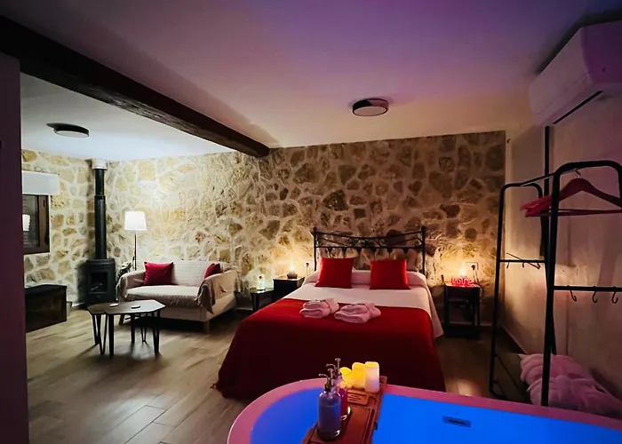 La Mansion De * La Adrada